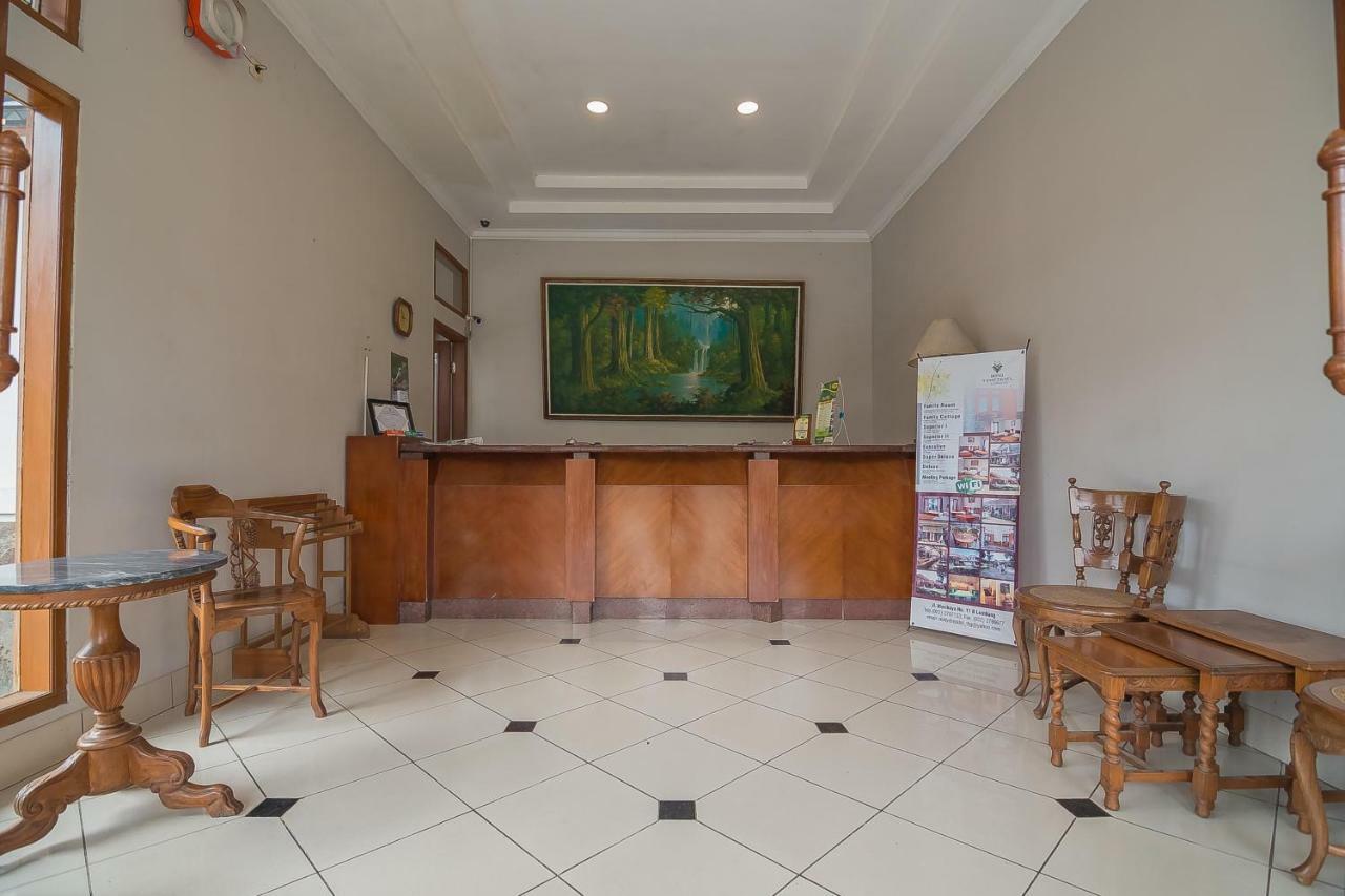 Yehezkiel Hotel Lembang Mitra Reddoorz Exterior photo